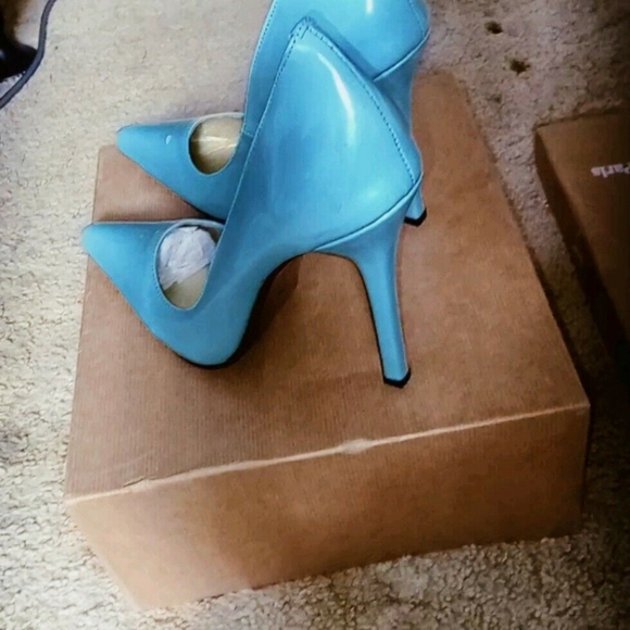 Christian Louboutin Shoes - Christian Louboutin So Kate Pumps